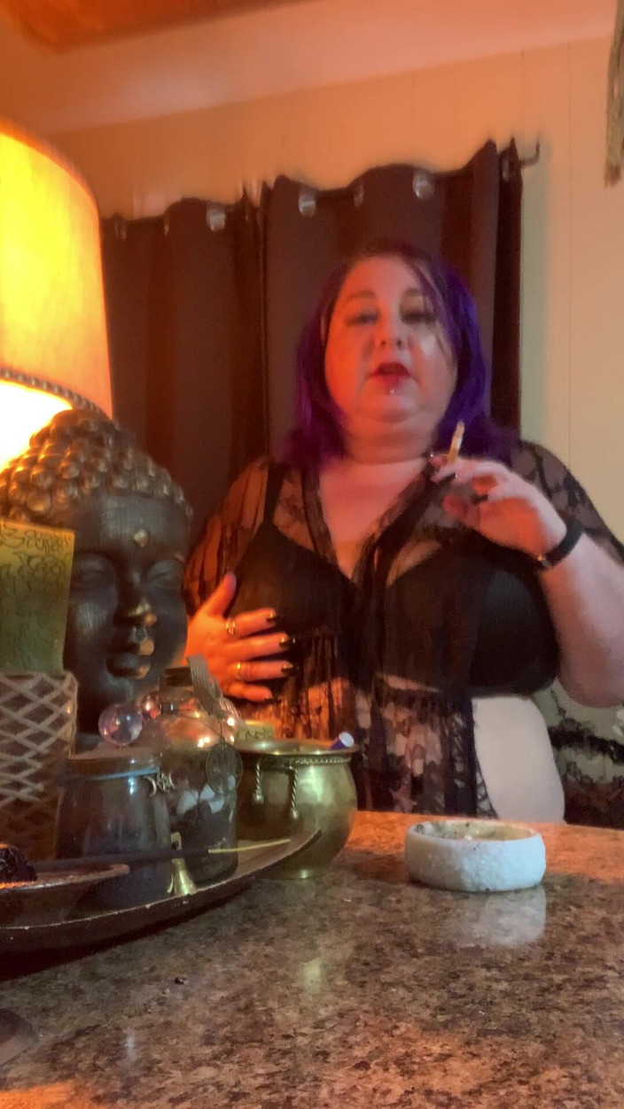 BlancaGirlBBW: Rauch mit mir