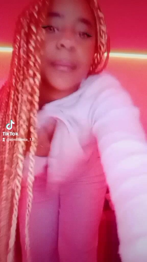 I ask you as you want: Menjelajahi pose