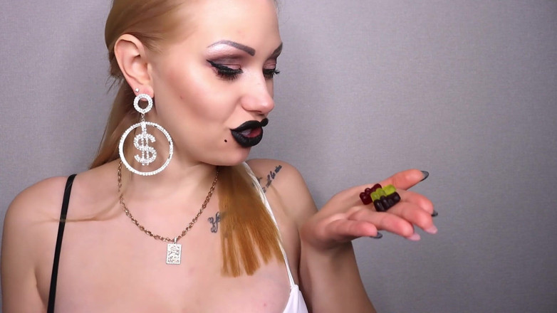 Goddess Misha Goldy: Những người khổng lồ nuốt những nô lệ co ngót...