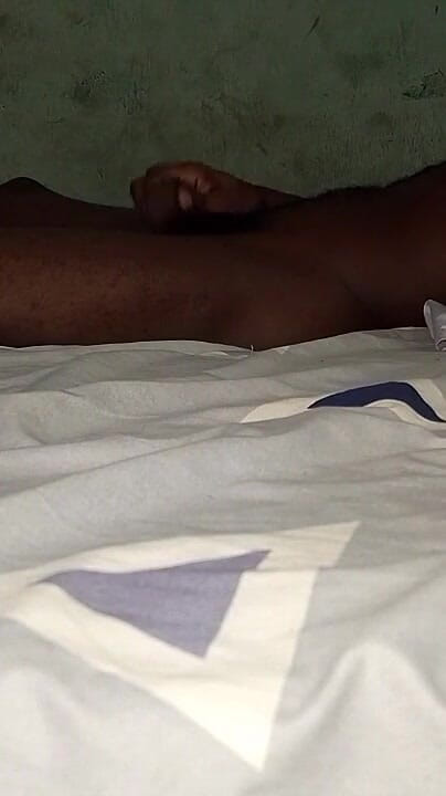 Lovemaking in My Bed (Masturbator emmy)