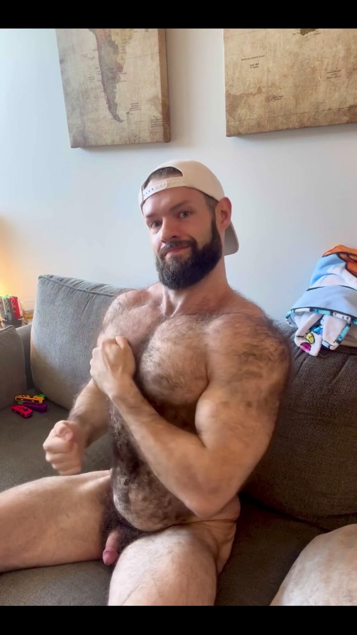 BeefyCanuck: Happy Sunday Gunday! Just a Bit of Flexing, Chest Beating...