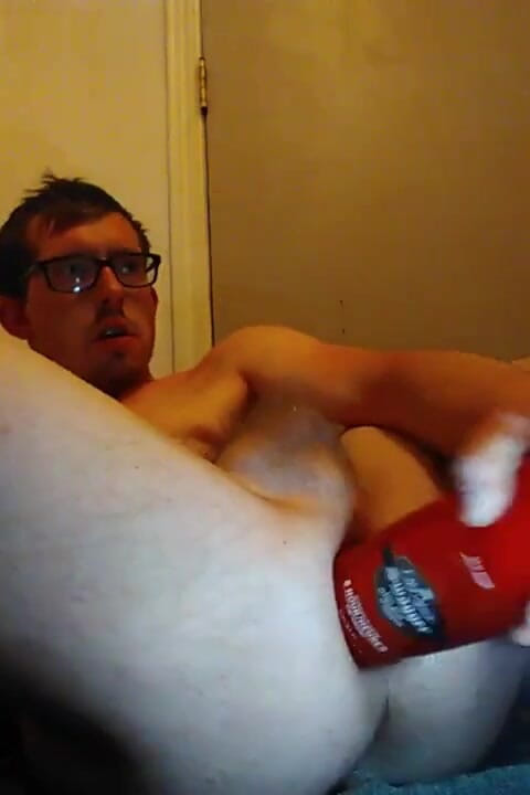Wahldick Studios: First time anal fisting myself!