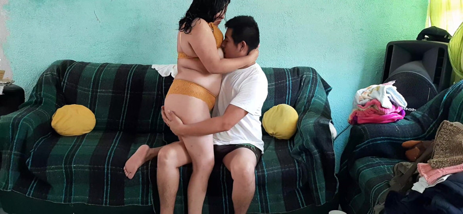 Oriane_Suck_Roses: Kita mengambil kesempatan daripada hakikat bahawa makcik saya tiada, kami...