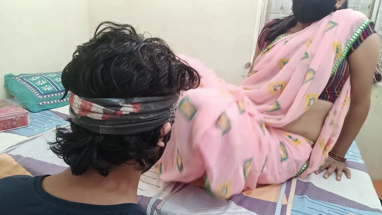 Yourdidipriya: bhaabhi ko uske janmadin par bra aur painti bhent ki...