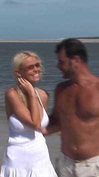 Classic Porn Fucking the Ass of Pornstar Caylian Curtis on the Beach