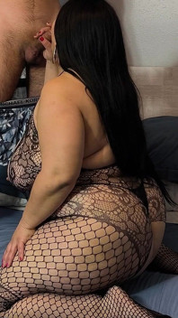 Dojrzałe BBW MILF uwodzi młodych, tylko fanów w zwolnionym tempie
