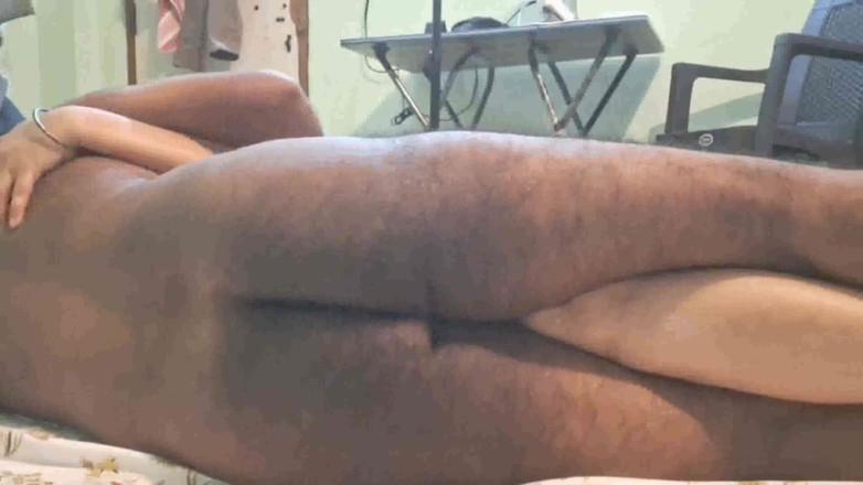 Sexy sindu: Milf sexy disperată după sexul dur