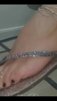 Goddess Kiffa's Mesmerizing Dangling with Flip Flops