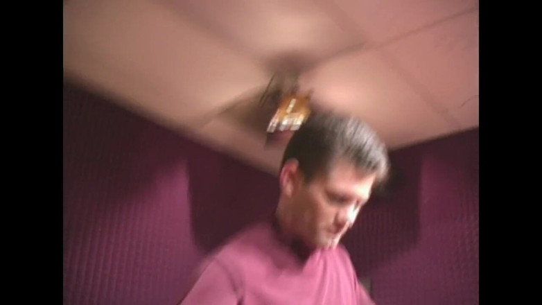 The Classic Archives: Zdá se, že ji zapne živé vysílání