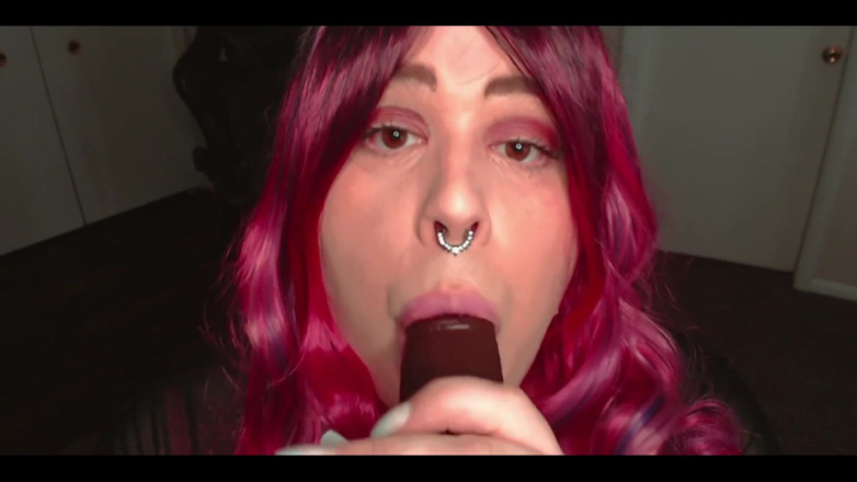 Mykella Coxx: Eat My Own Cum