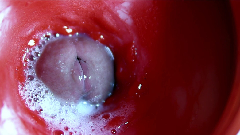 SEXY_GUYBEST: D’énormes torrents de sperme très rapprochés dans un joli trou,...