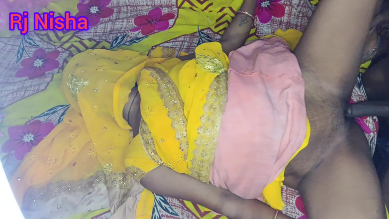 RJ NISHA: Indian Bhabhi Big Pussy Sexy by Hasband Rj Nisha