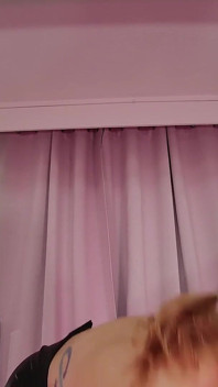 Bambi - Dildo e specchi