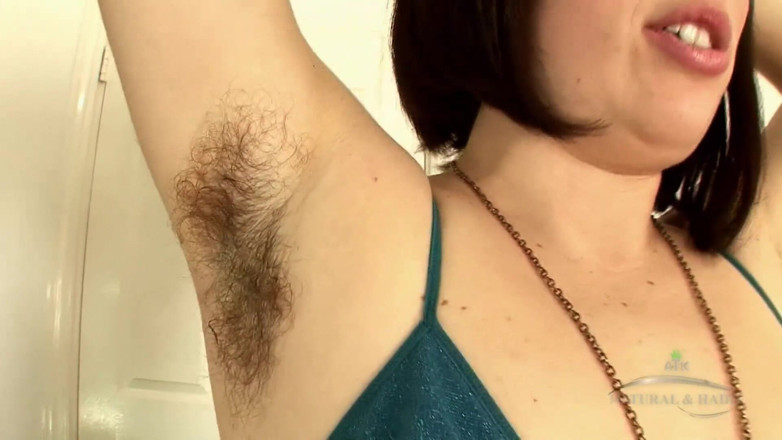 ATK Fans (Hairy): Simone Delilah Is Back and Granting an Interview with Flowers