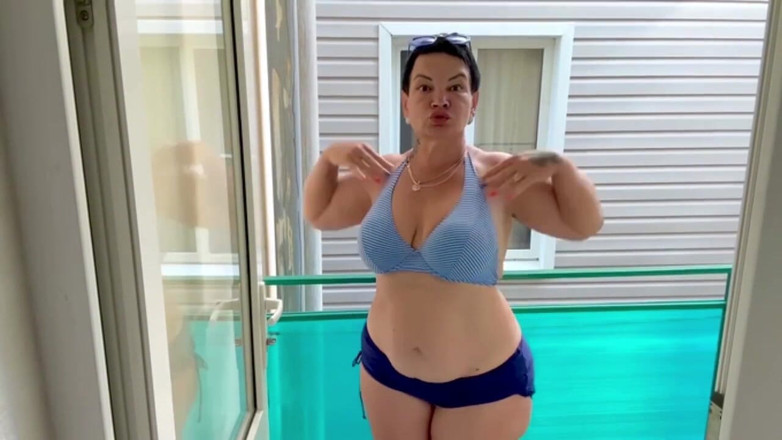 KarmenMilf: Big Ass and Tits Knows How to Fuck Themselves in...