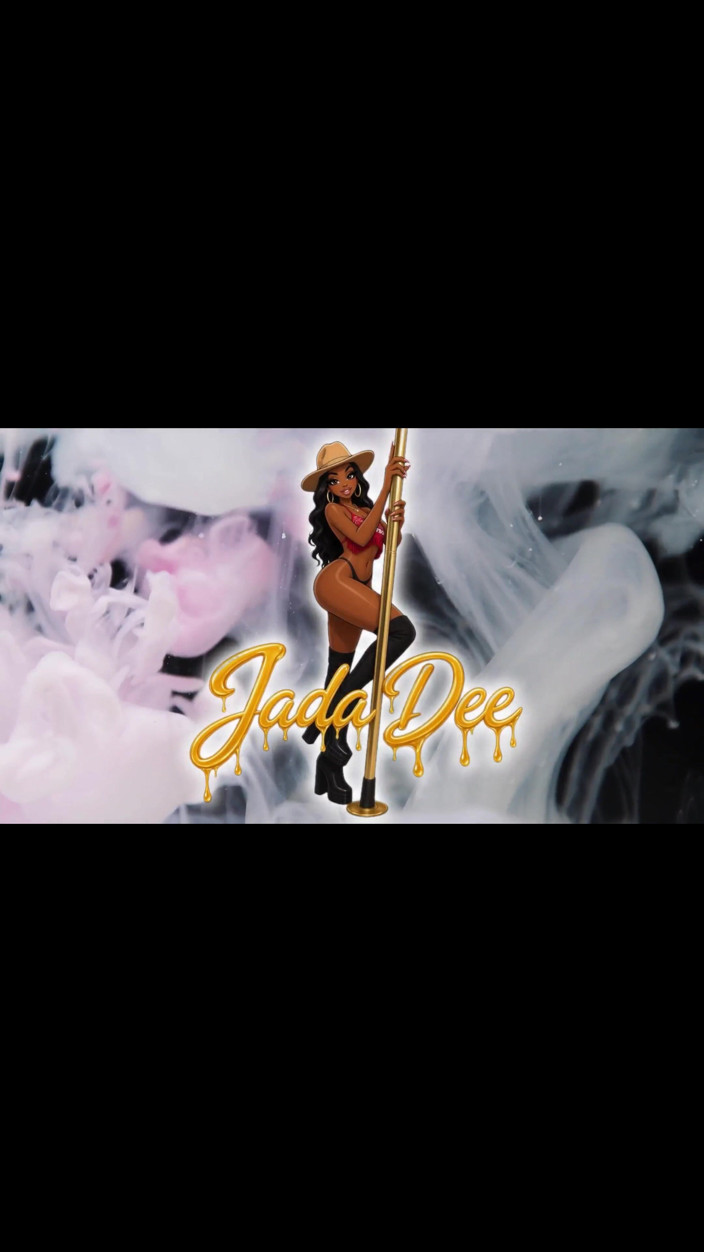 Jadadee: เขย่าตูดเหมือนสาวร่านตัวน้อยที่ดี