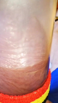 내 가장 큰 자지에서 펌핑하는 동안 정액