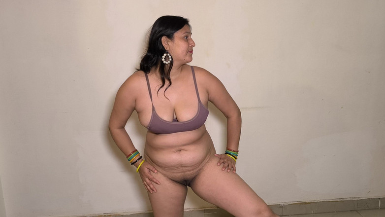 Puja555: Tarian bugil gadis india bhojpuri