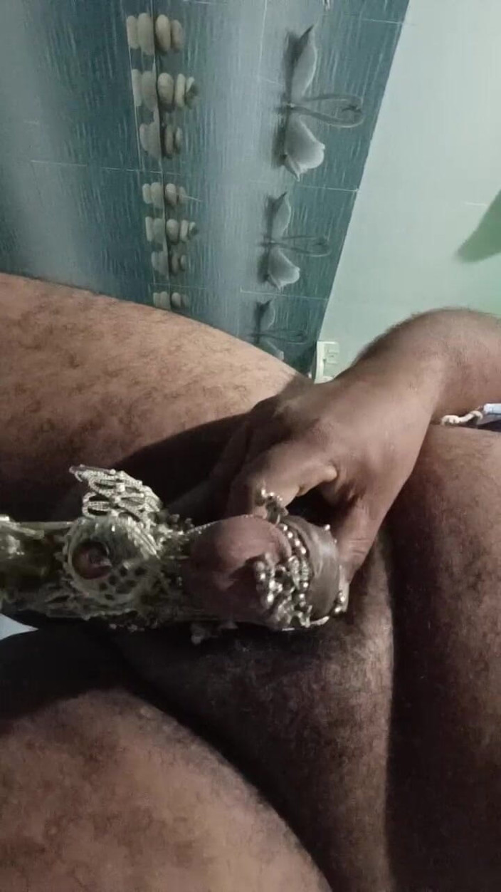 desixxraju: Bhabhi를 기억해