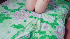 Kitty_Cross: Sissy MTF, salope sexy, deux robes excitées, jouent un twink...