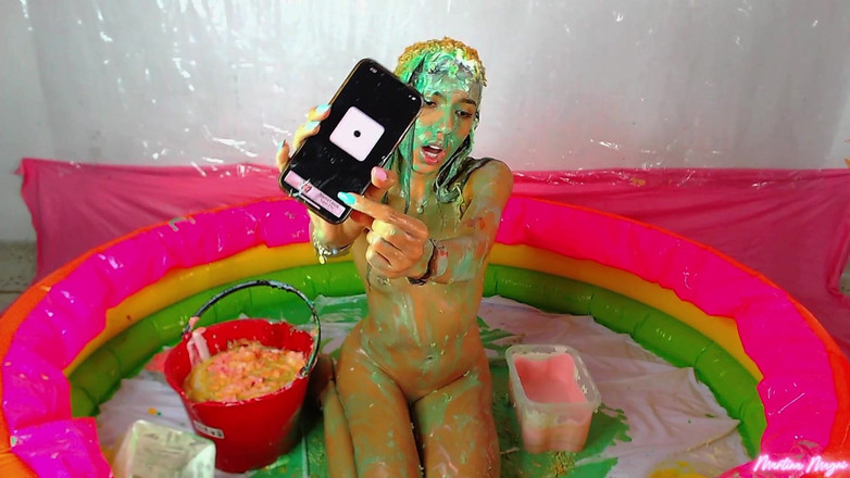 MartinaMagni: Ett interaktivt salt, sött rörigt spel wam