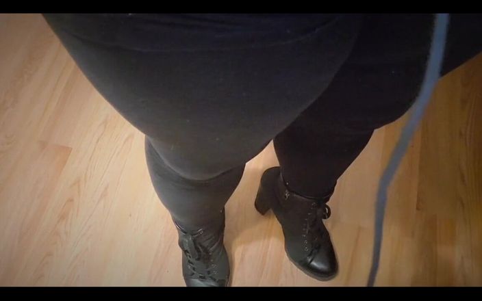 Gothkitty: Masturbazione solitaria