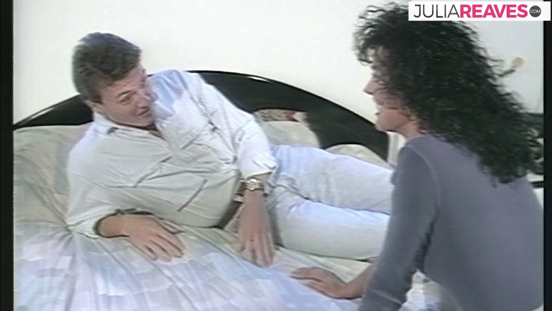 Retro German Amateurs: O curvă sexy se apleacă în timp ce este futută până...
