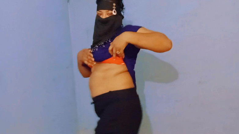 Hoktoml99: Desi Sexy Dance with My Girlfriend