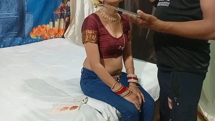 Vamika: Makeup Artist Fucking New Bride's Pussy During Makeover