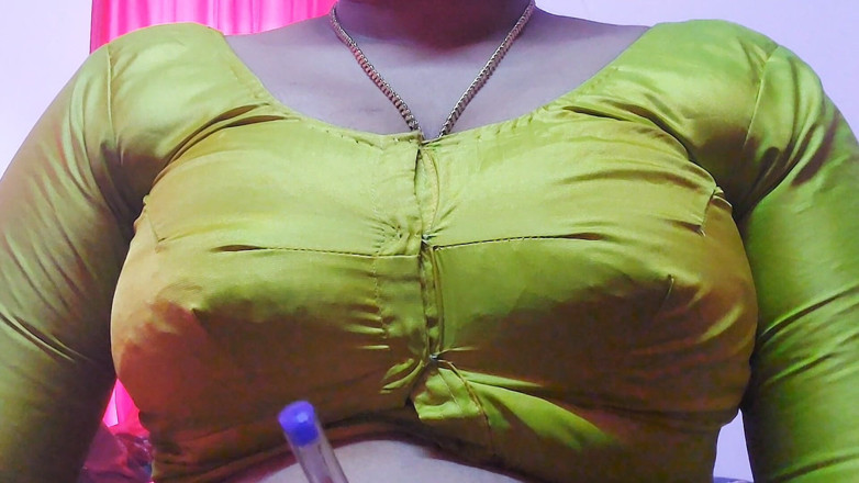 Desi Mohini: Doamna a vrut să facă sex cu servitorul în cameră