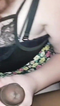 YoungenglishBBW se caresse passionnément la grosse bite noire Nata4sex