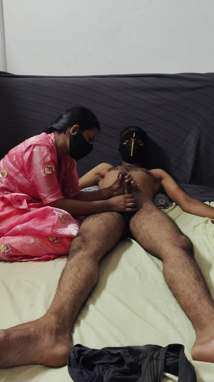 Cute queen: Cumnata - videoclip sexual cu cumnata