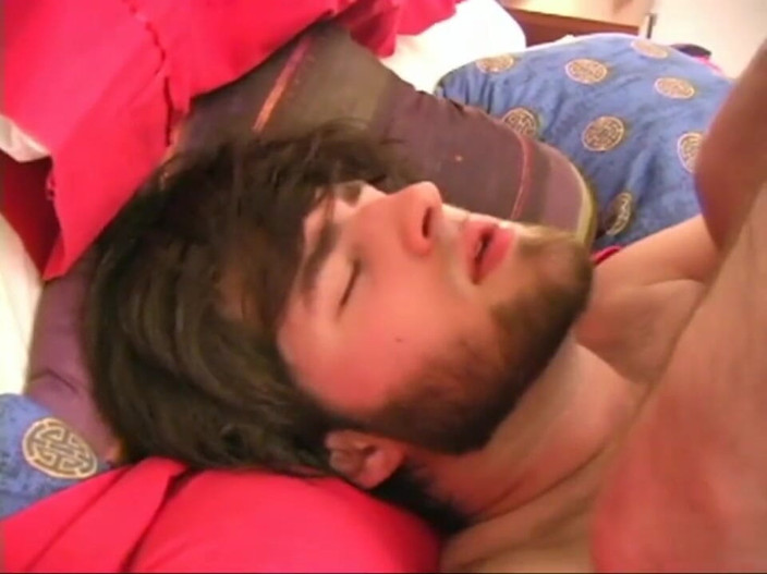 The Great Canadian Male: Výbuch z minulosti - James a Alex