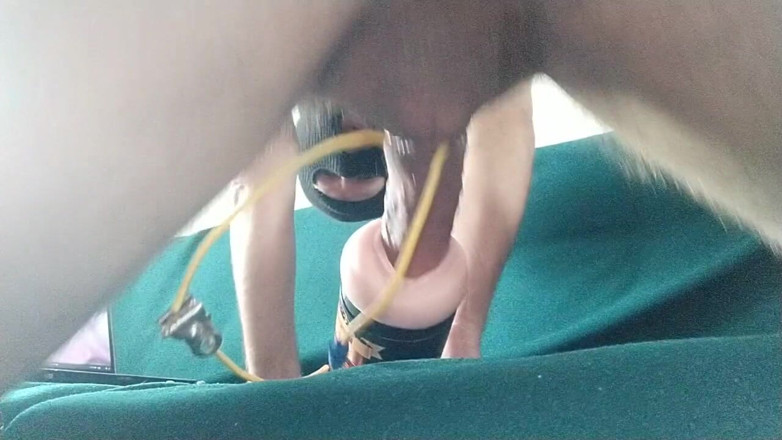 Hot guy solo: Tvrdé bdsm šukání hraček s velkým neohořeným čůrákem