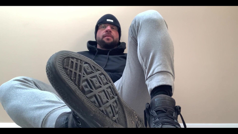 Jasons feet: Sneakers Smell Like After the Gym