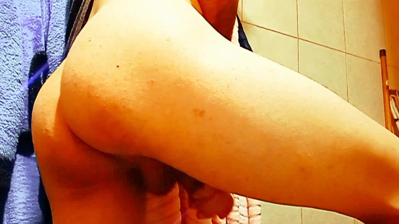 Willy Alexandru Petre: I Rub It Gently Until the Thick Cum Comes Out