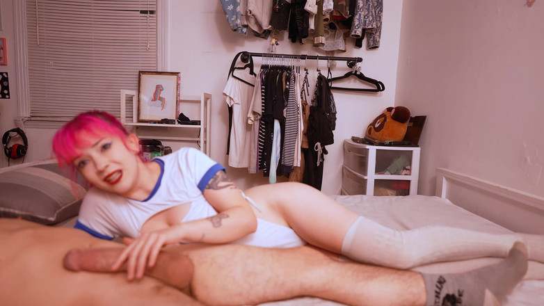 lilredvelvettt: Chấp nhận bạn không đủ tốt cho cô ấy