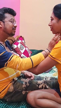 Pacar se milne aake uski bahen ko priods ki time choda, soft pussy chut chat liya
