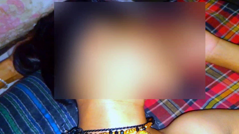 SonaRk73: 与性感人妻的快速性爱 deshi bhabhi 和 dewar 性爱印地语音频