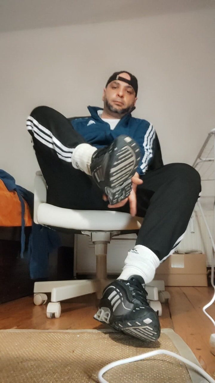 SmokedAlloy2: Cum in My Sports Shoes