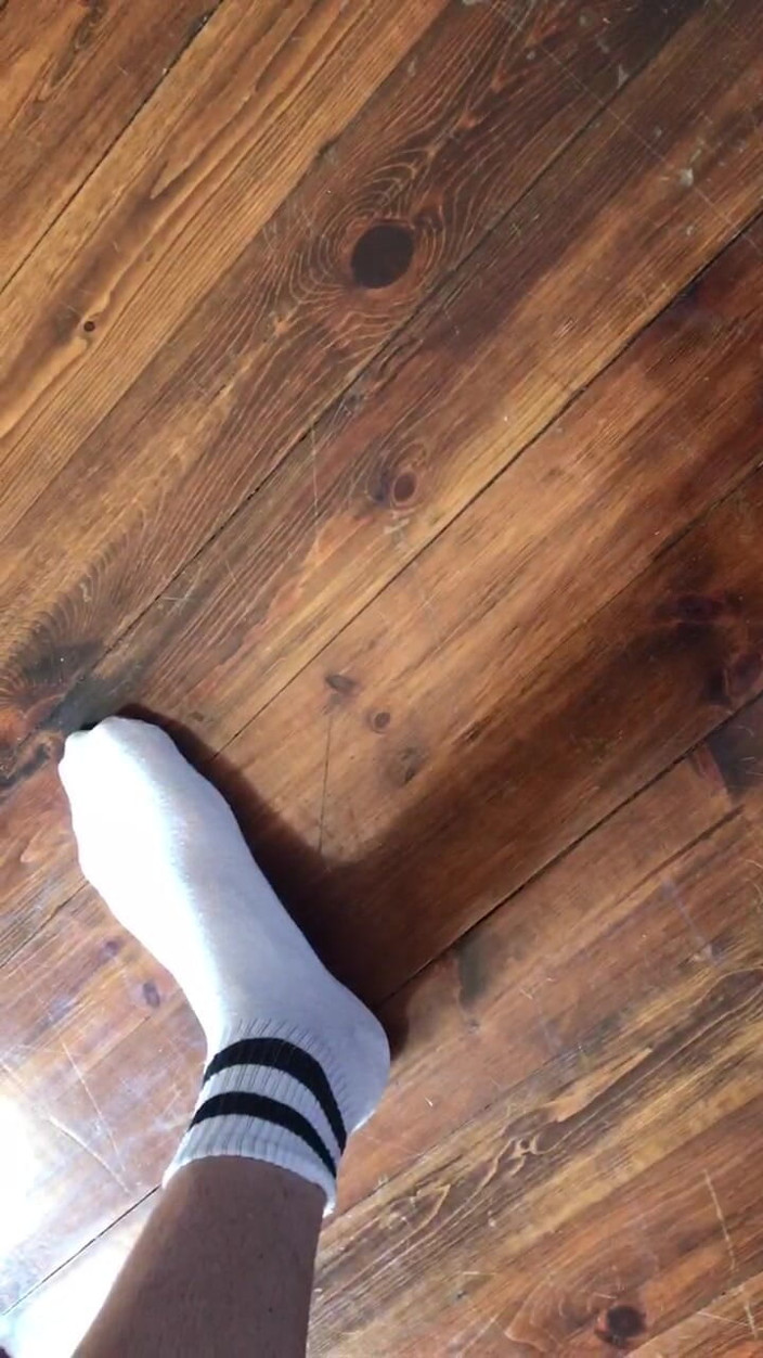 Big pony guy: Legs and Stockings and Big Cum