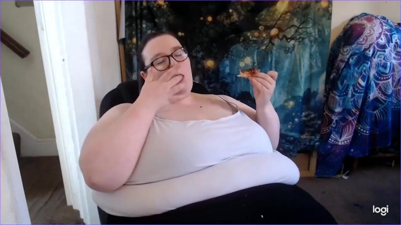 SSBBWLadyBrads: More donuts please boss