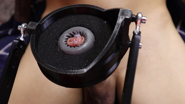 SEXY_GUYBEST: Testen einer neuen BDSM-Maschine für harte masturbation und intensive orgasmen!