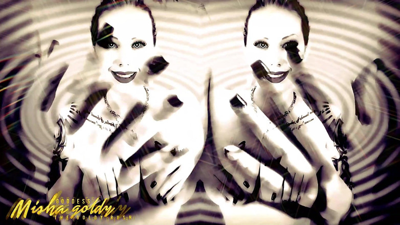 Goddess Misha Goldy: 魅惑のASMR!俺のおっぱいに夢中になって、お前のグーニングに夢中になって!