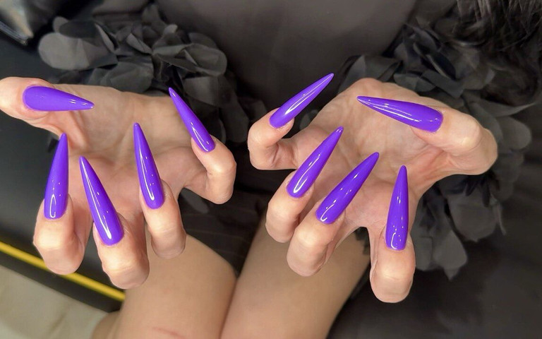 New Longer Shape and New Purple Color, Claws, Long Flexible Fingers Wide Palms, Skin Scratching, Silk Blouse and Tight Skirt (Julia domaina)
