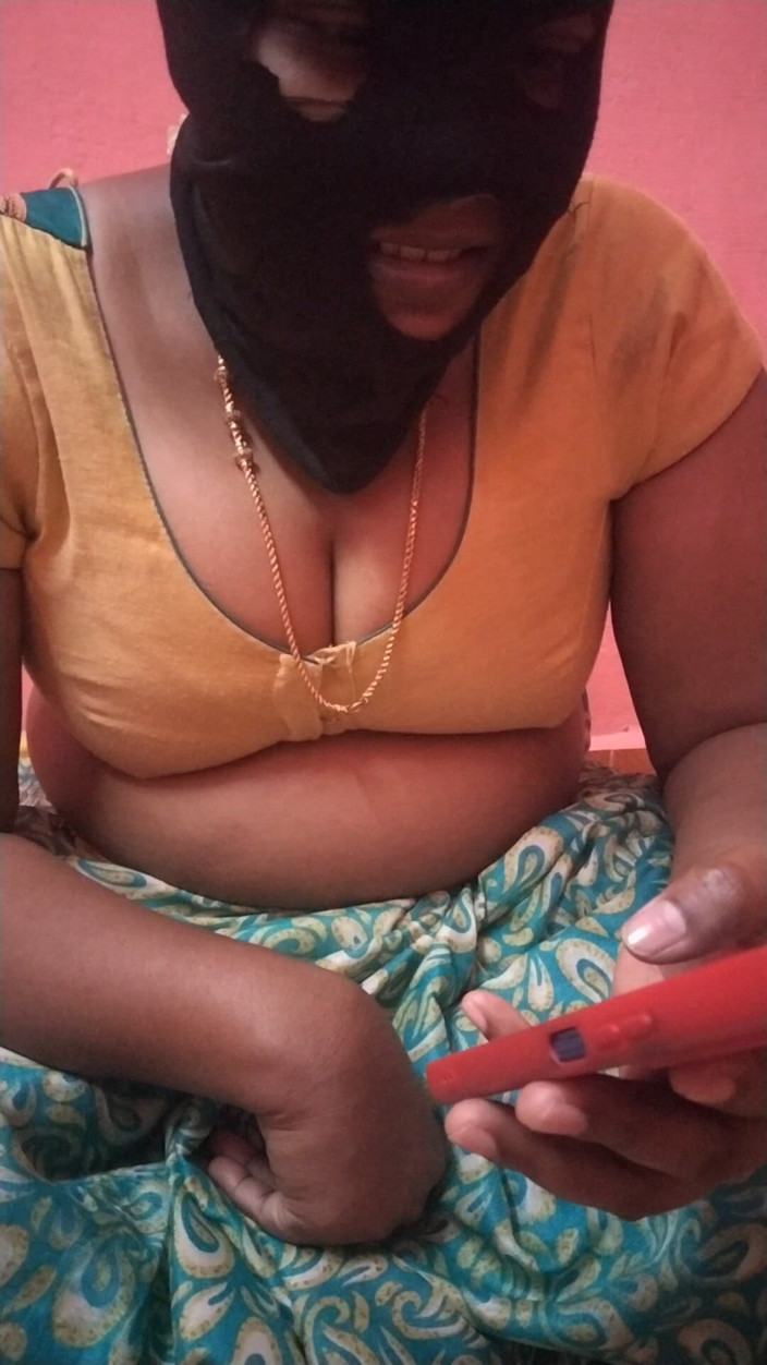 Benita sweety: Tamil Sex Stories Reading by Female Stepmother