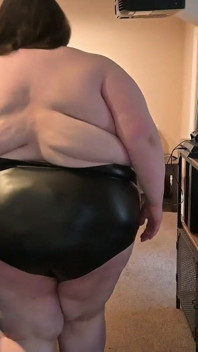 SSBBW Goddess Tight Leather Suit Walking