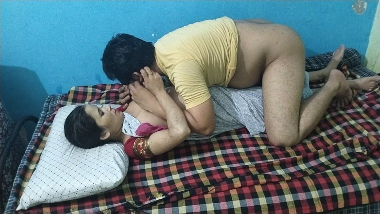 Indian Muslim Couple: Indian Wife Tanish Fatima with Husband Akhil Khan Blowjob Sex