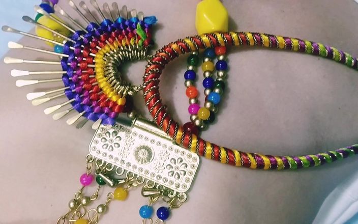 Bolly Karma: 발정난 마누라와 미친 발정난 휴가