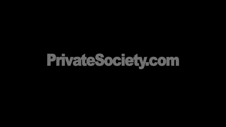 Private Society: Scopando i buchi di Harper